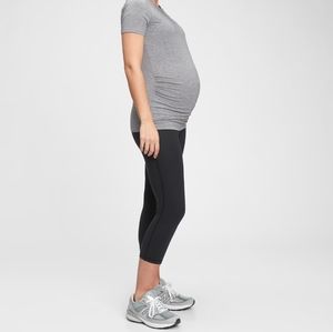 GapFit Maternity Blackout Under Belly Capris